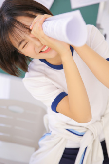 男生把我带到学校没人的地方